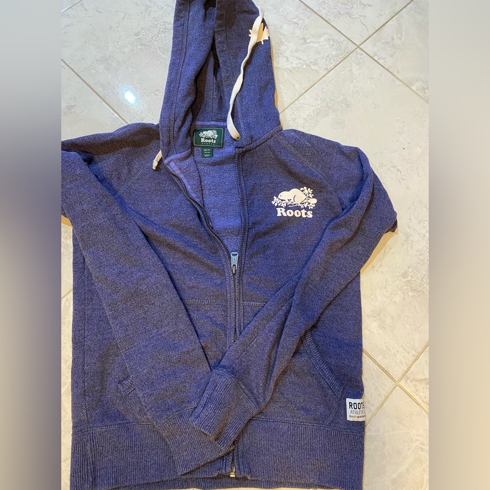 Sweater, new without tag